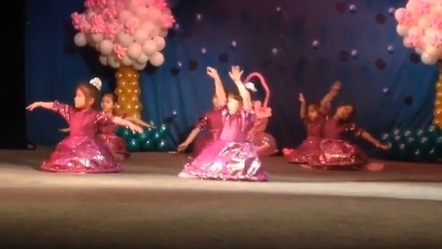 Сафия танец цветов