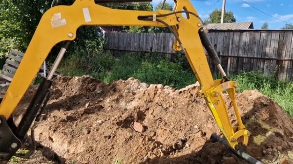 Миниэкскаватор Риппа R-319. Работаем.