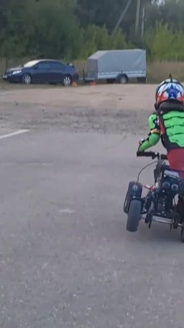 #Karapuzzz_stant #карапузныйстант #карапузныйстант #мотосезон #стант #стантрайдинг #трюки #тверь смотреть онлайн