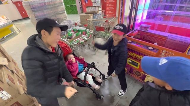 «камень, ножница, бумага»😅 смотреть онлайн