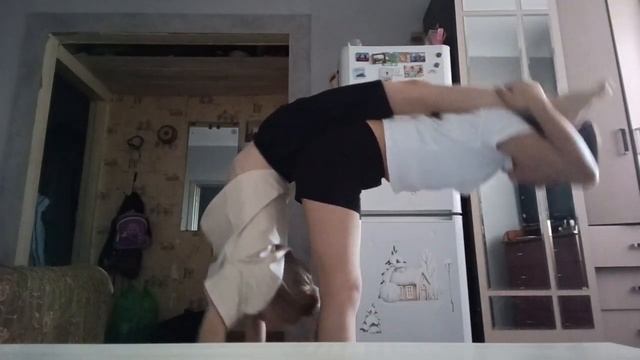 ТРЮКИ ДЛЯ ДВОИХ🎀😘 смотреть онлайн