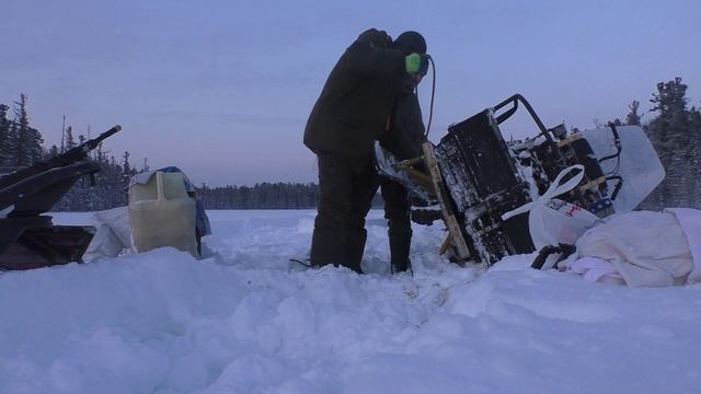 Охота на лося. Завалили не того, еле вывезли. смотреть онлайн