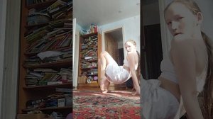 Как сделать шпагат вверх#video