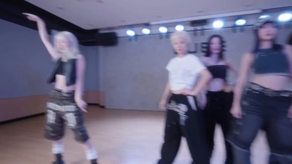 Good Thing Idle dance practice