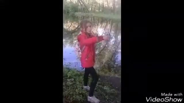 Что делать если тебе скучно на улице когда ты гуляешь?/ Ламбада/ 😘😚😙😝😜