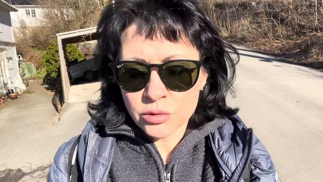 Кладовка была завалена Сушёными Жабами и Куриными Лап смотреть онлайн