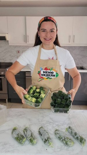 День Большой Заготовки 🤯: 3 способа заготовок из шпината, которые экономят время 🌱