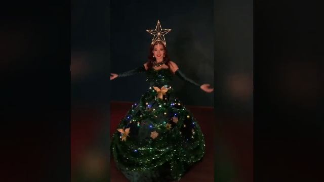 Новогодняя Ёлка от шоу-балета Izumrud смотреть онлайн