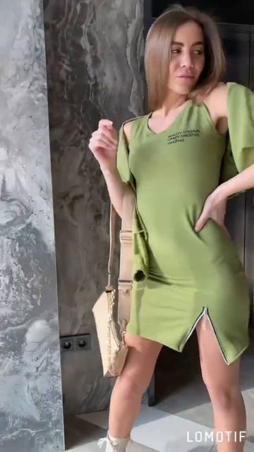 Модное женское платье с кофтой в спортивном стиле смотреть онлайн