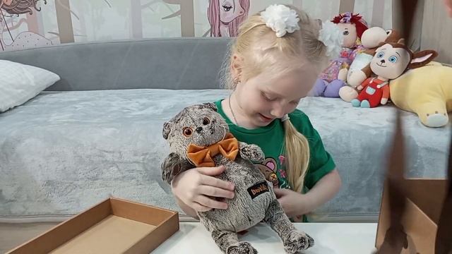 Купили Басика / Распаковка / Обзор от Ангелины смотреть онлайн