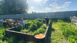 Подготовка к новой стройке. Готовим место под теплицу. Убираем участок. Жизнь простых людей .