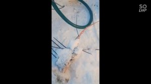 Как почистить скважину вибрационным насосом.