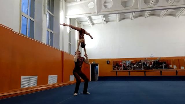 Новополоцк,Беларусь,СПОРТИВНАЯ АКРОБАТИКА,смешанная смотреть онлайн