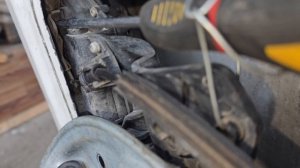 Лайвхак как быстро поменять тросик двери в фольцваген