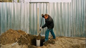 Как построить забор из профнастила своими руками: пошаговая инструкция