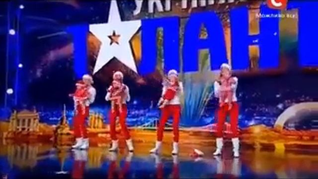 Маленькие Санта Клаусы смотреть онлайн