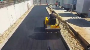 Асфальтоукладчик и каток Dynapac