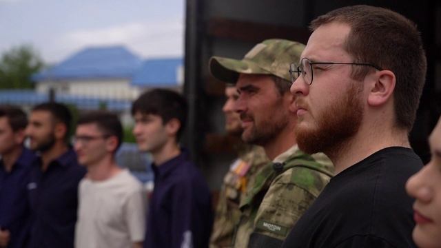 Акция «Вузы для фронта»: КБГУ отправил гуманитарный груз на СВО смотреть онлайн