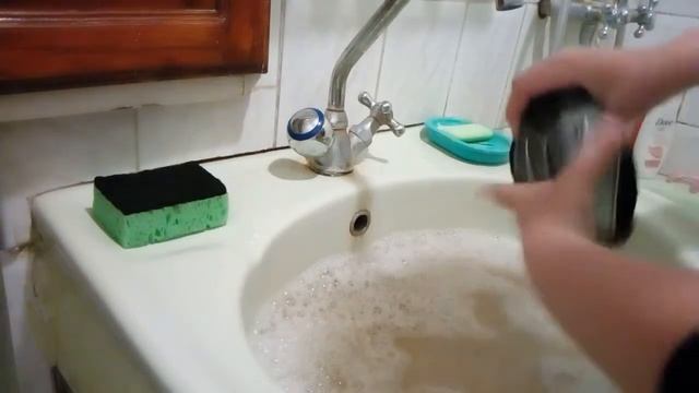 Как мить вратарские перчатки смотреть онлайн