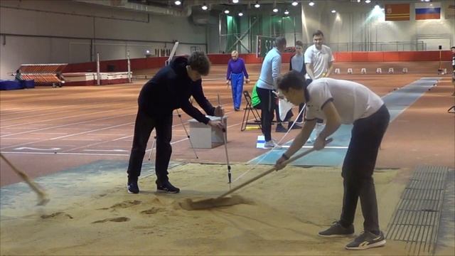 Прыжки в длину.Мужчины М35 - М55 на ПР по л/а среди ветера?