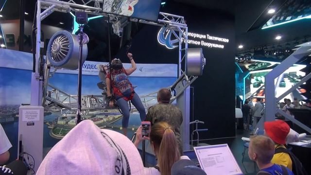 Виртуальный прыжок с парашютом смотреть онлайн