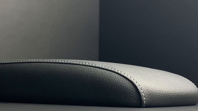 Volkswagen Tiguan 2. Перетяжка подлокотника смотреть онлайн