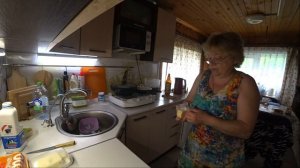 Сюрприз для Бориса 🤔. Опять не доволен. Завтрак с грубияном.