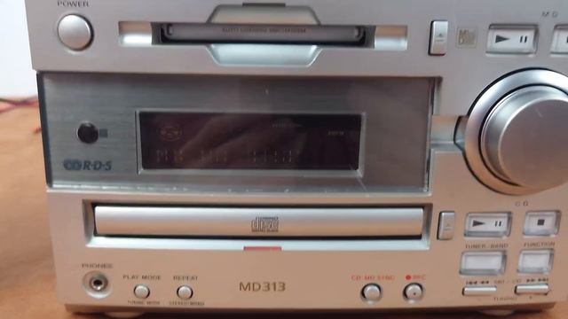 Музыкальный центр Sony MD313 MD Mini Disc CD Radio