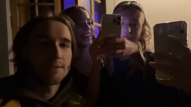 Хазяева Ворвались на ДР к Девчатам в VR и Навели Суеты :  Koreshzy, Paradeev1ch, Данила Горола Exil