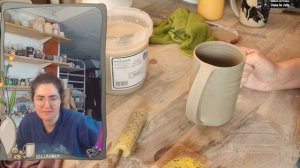 ТЫ ЕЩЕ ЗДЕСЬ  ДАВАЙ ВАЛИ ИЗ КВАРТИРЫ МОЕГО СЫНА И РЕБЕН