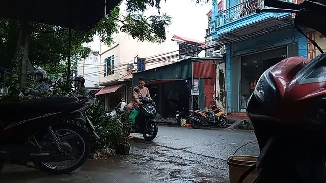 Муж думал, что женился на глупой  Каждый день уговарив?