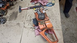Husqvarna 142 разглобяване.Husqvarna 142 chainsaw Disassembly. Разборка бен?