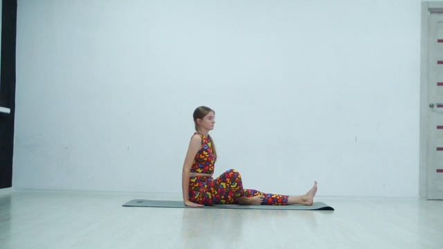 Йога для здоровья суставов. Йогатерапия по методу Рем?