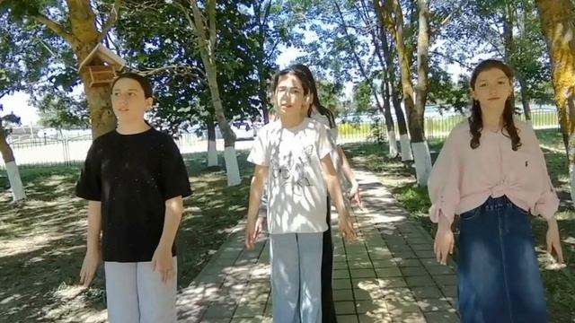 К 95-летию адыгского поэта, прозаика и переводчика 
Исхака Шумафовича Машбаша в Вочепшийской модельн