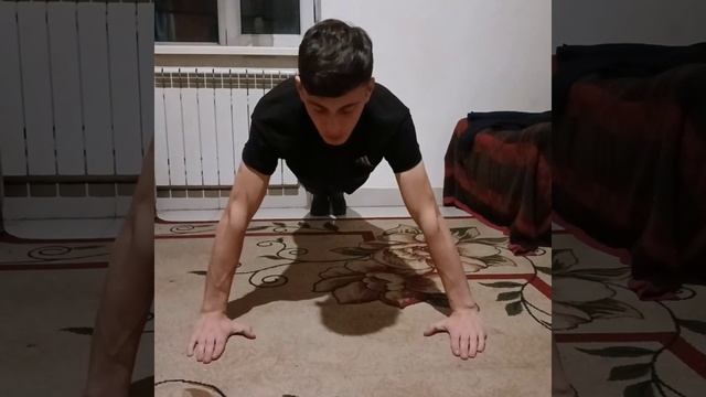 За каждого нового подписчика делаю отжимания. Сегодня