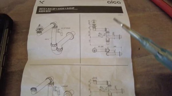 Монтаж сифона Alcaplast и кнопки Клик-Клак.