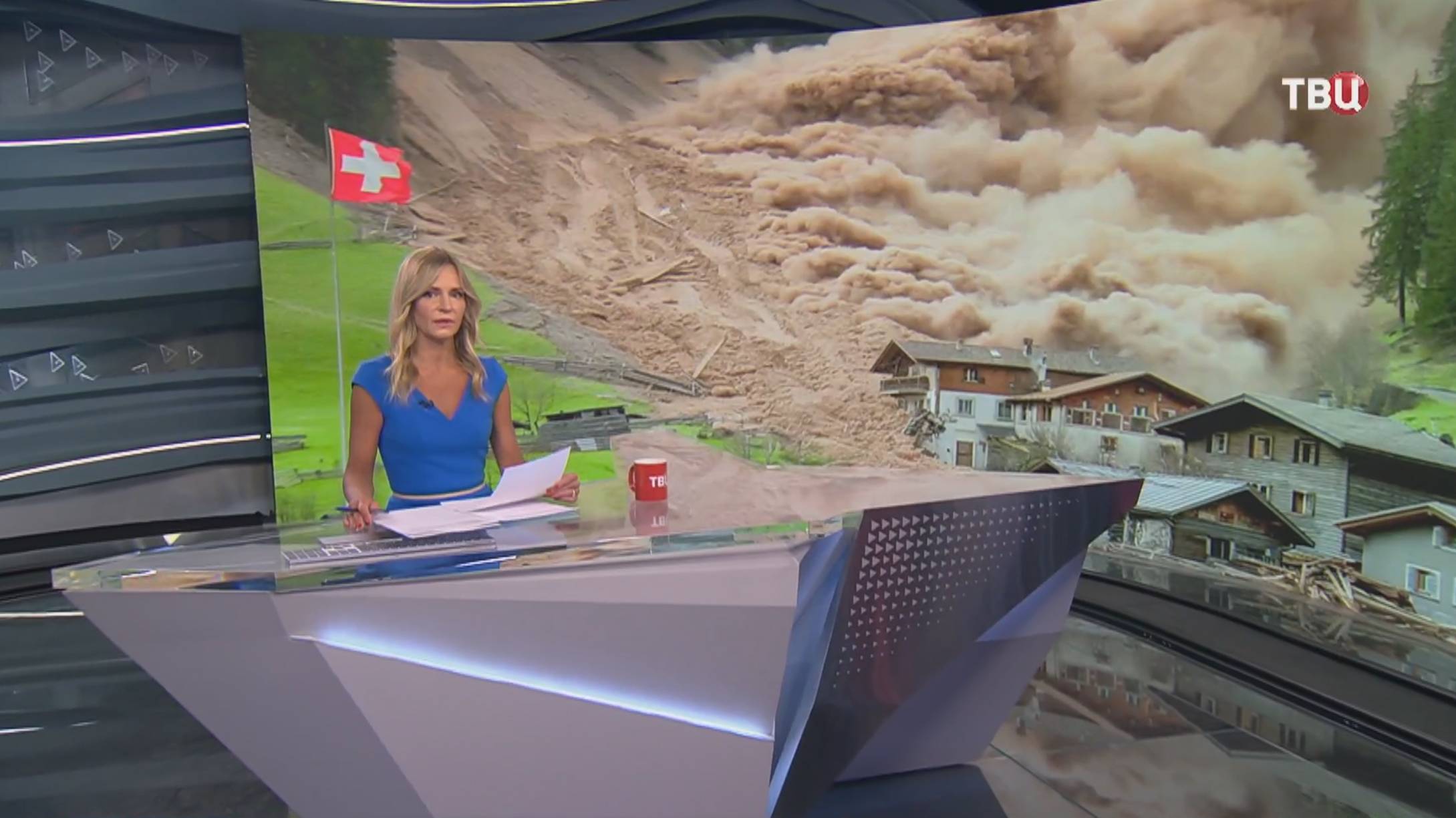 Мощный оползень почти полностью разрушил деревню в Швейцарии / События на ТВЦ