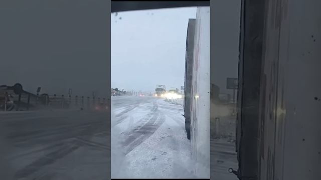 Видео подписчика из Ставропольского края, на трассе «? смотреть онлайн