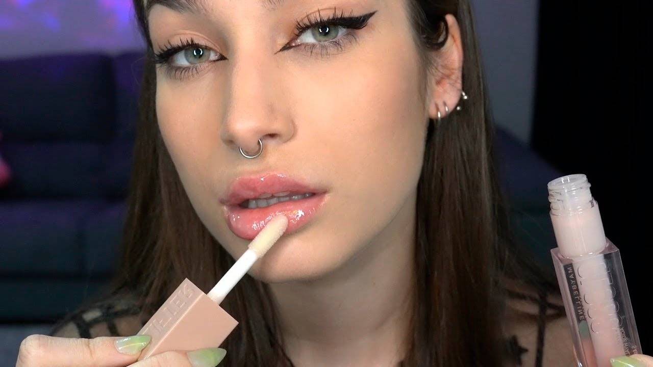 Akuma ASMR Применение БЛЕСКА ДЛЯ ЛИЦА с ртиком Звуки и Неразборчиво