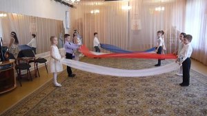 Танец с полотнами