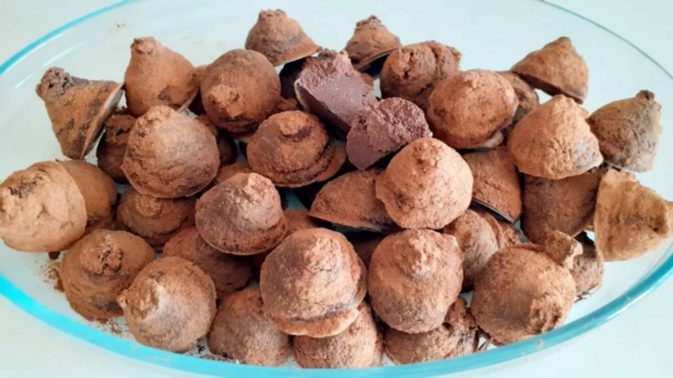 Шоколадные Трюфели с пользой. Кето рецепт 100% Шоколадных конфет! смотреть онлайн