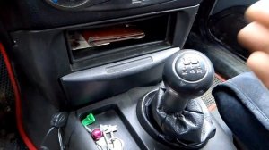 при включении скорости хрустит КПП коробка передач автомобиль ВАЗ Калина Приора Нива