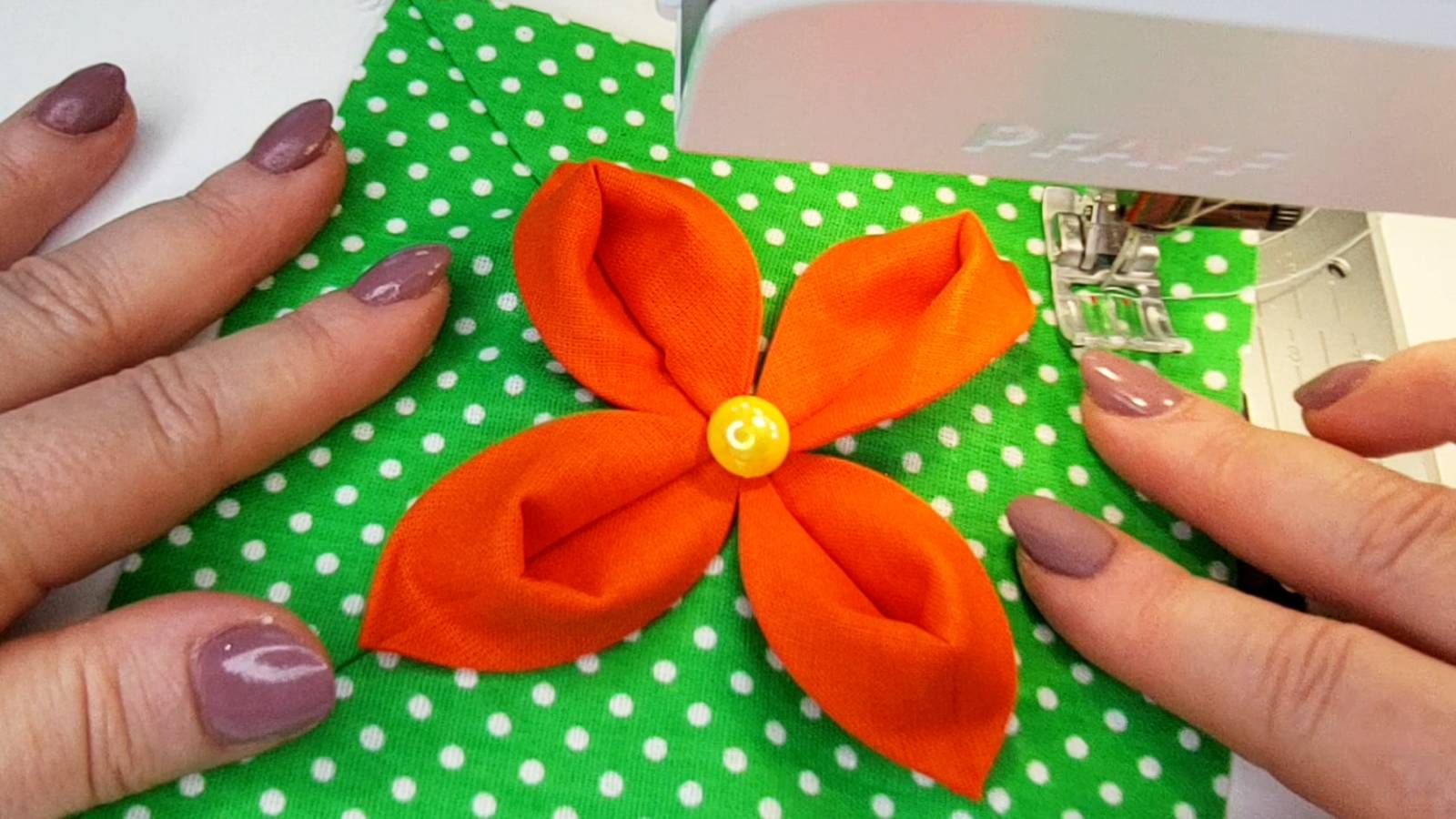 Интересная швейная техника. Очень необычно смотреть онлайн