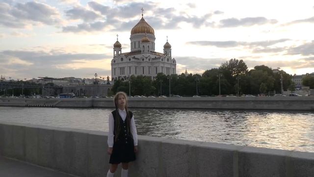 КЛИП Моя Россия У моей России длинные косички смотреть онлайн