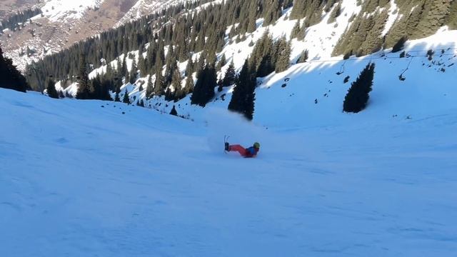 ПЕРВЫЙ РАЗ НА СНОУБЛЕЙДАХ и сразу на черную трассу смотреть онлайн