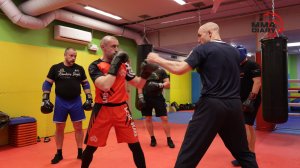 Бокс без пафоса — просто тренировка.