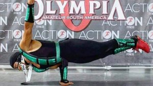 мистер олимпия Агавик мортал  комбат чемпион фитнес