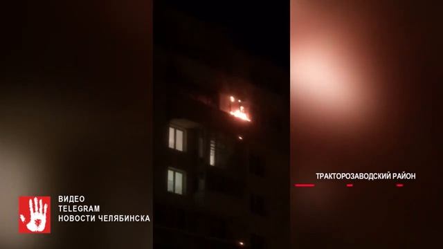 Огонь мог перекинуться на квартиру ниже! Один человек