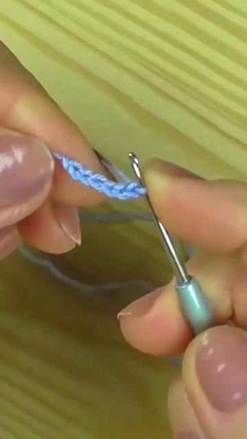 Мотив вязаный крючком КАК СНЕЖИНКА#shorts смотреть онлайн