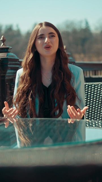 Дарина Башиева - Сердце разорвано смотреть онлайн